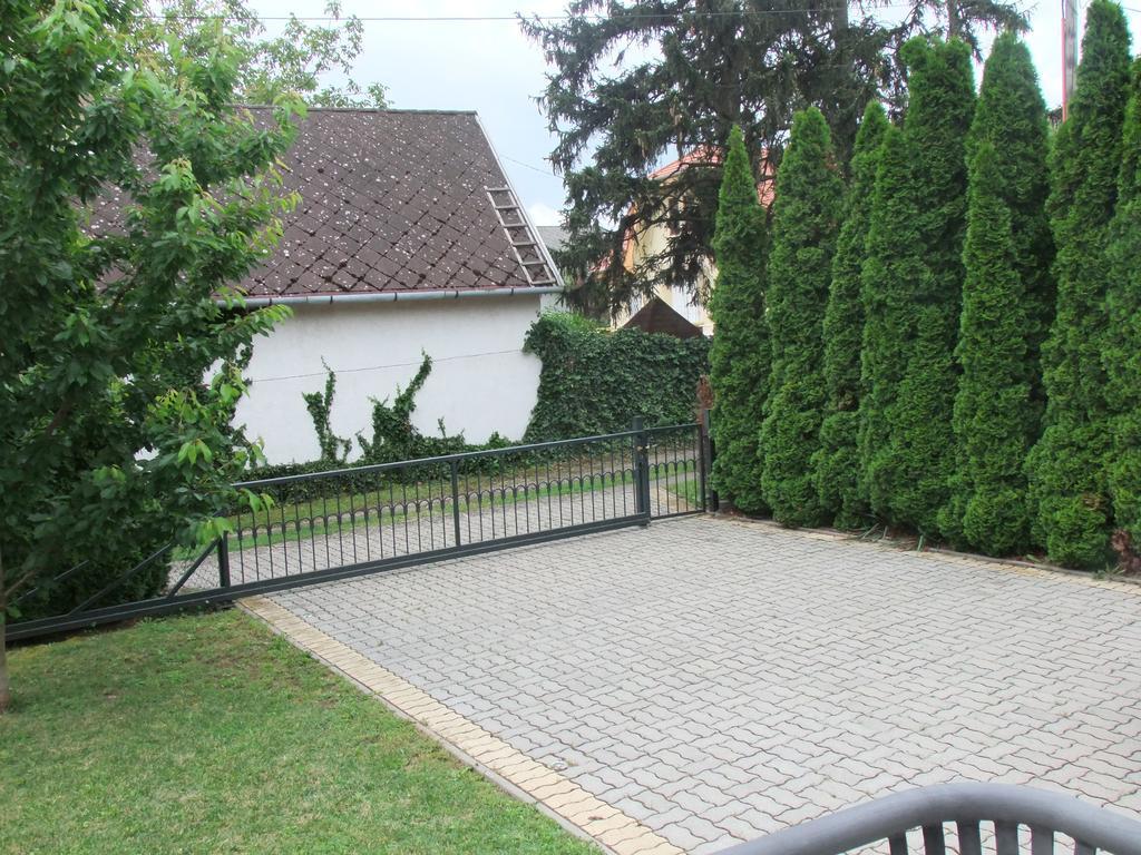 Levente Apartman Balatongyörök Exteriör bild