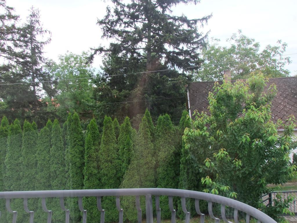 Levente Apartman Balatongyörök Exteriör bild
